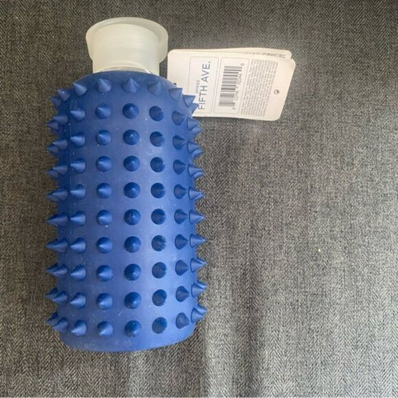 BKR SPIKED LIMITED SOLD OUT 16oz Glass + silicone water bottle blue spiked NWT - Picture 3 of 7